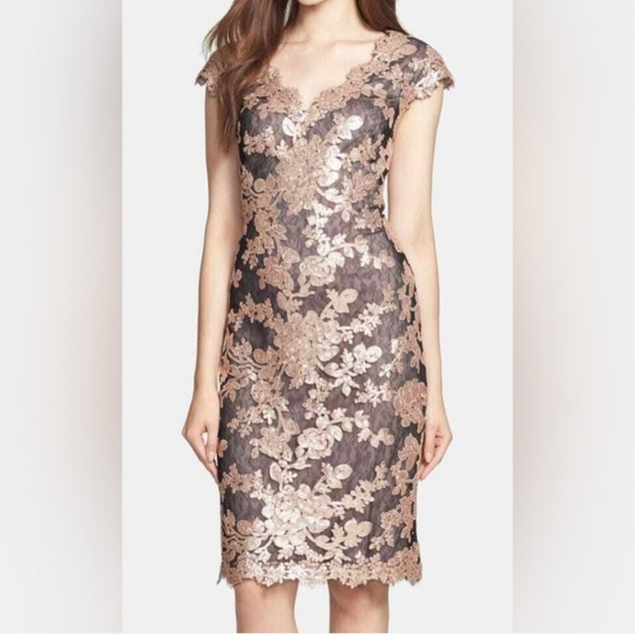 Tadashi Shoji Dresses & Skirts - Tadashi Shoji Sequin Lace Floral Dress